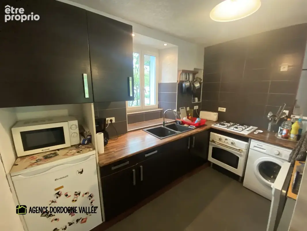Maison avec beau terrain et hangar - photo 5