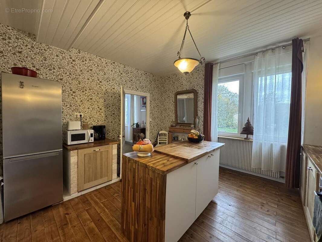 Cuisine - Maison à BEYNAC-ET-CAZENAC