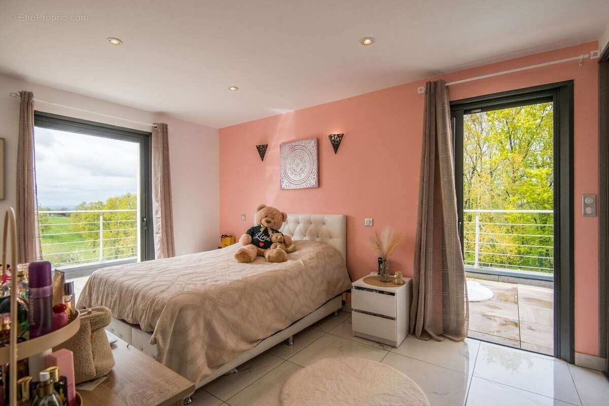 Propriété contemporaine d'exception - environnement privilégié sur les hauteurs de Brive - photo 6
