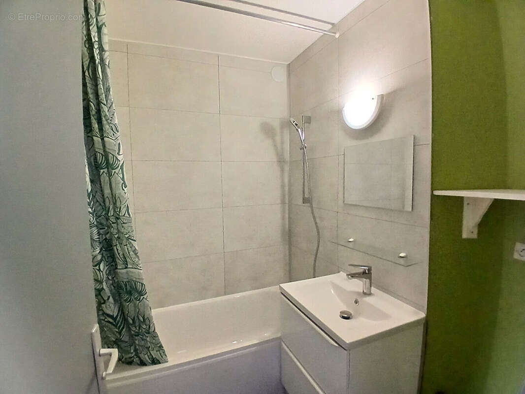 Appartement à HEROUVILLE-SAINT-CLAIR