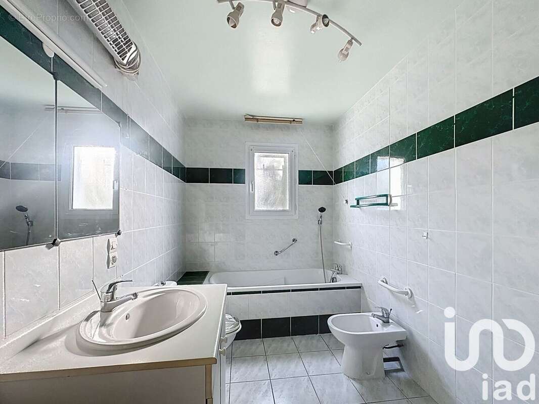 Photo 9 - Maison à SAINT-JEAN-DE-LIVERSAY