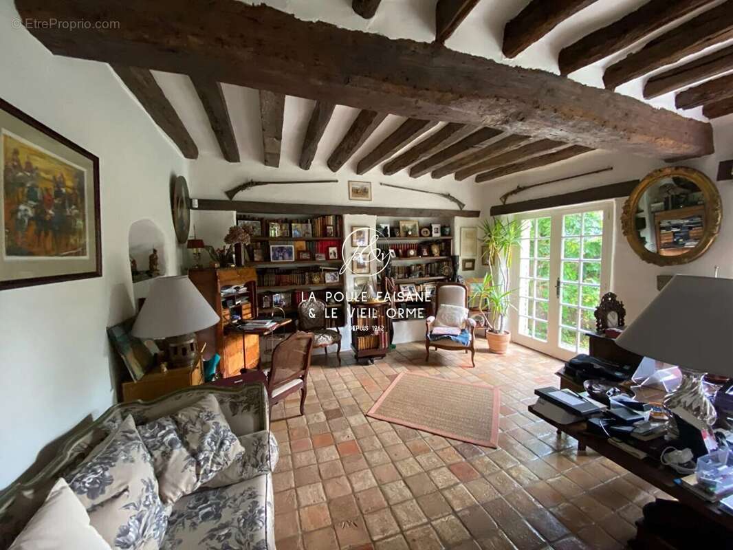 Maison à HOUDAN