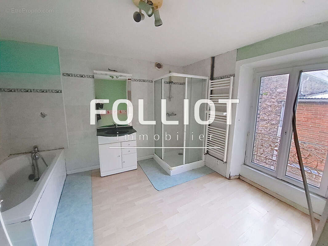 Appartement à MONTMARTIN-SUR-MER