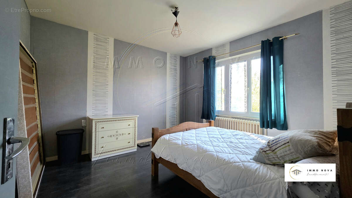 Maison à SAINTE-FLORINE