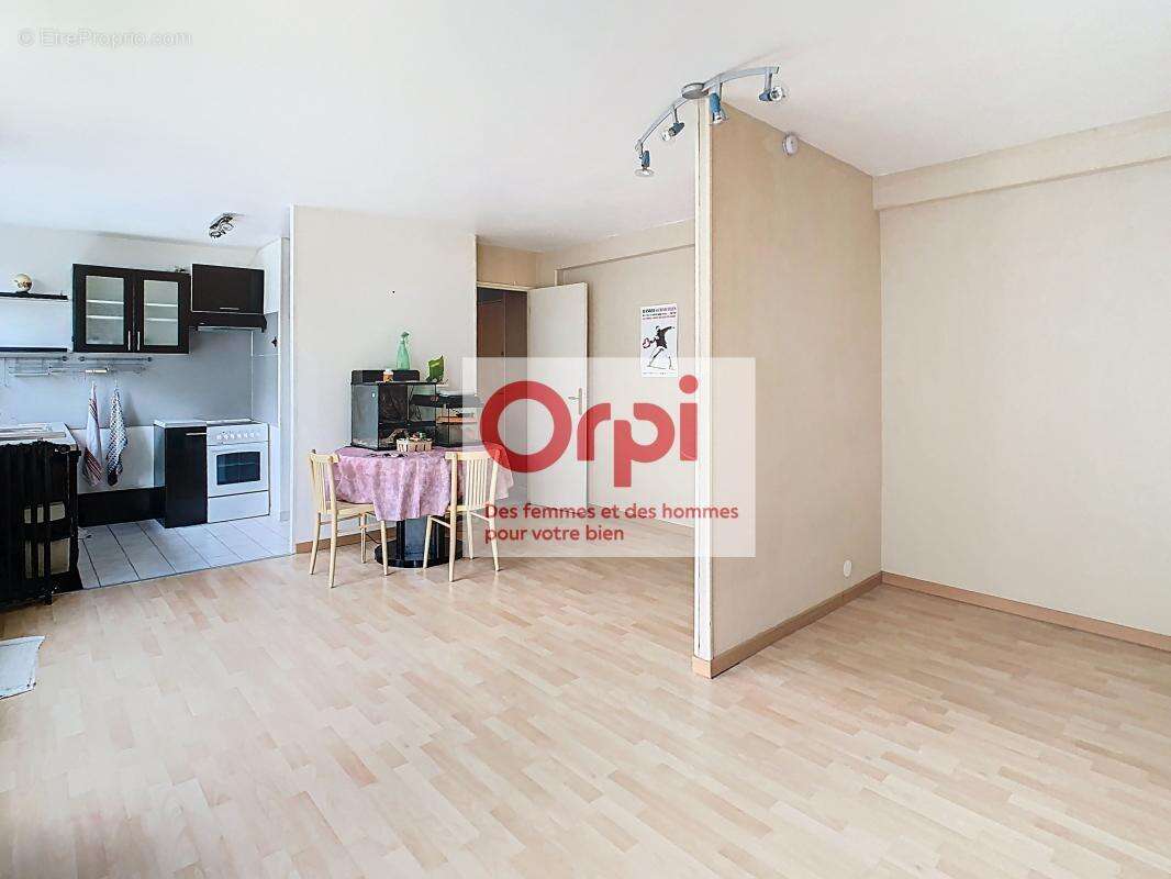 Appartement à ISSY-LES-MOULINEAUX