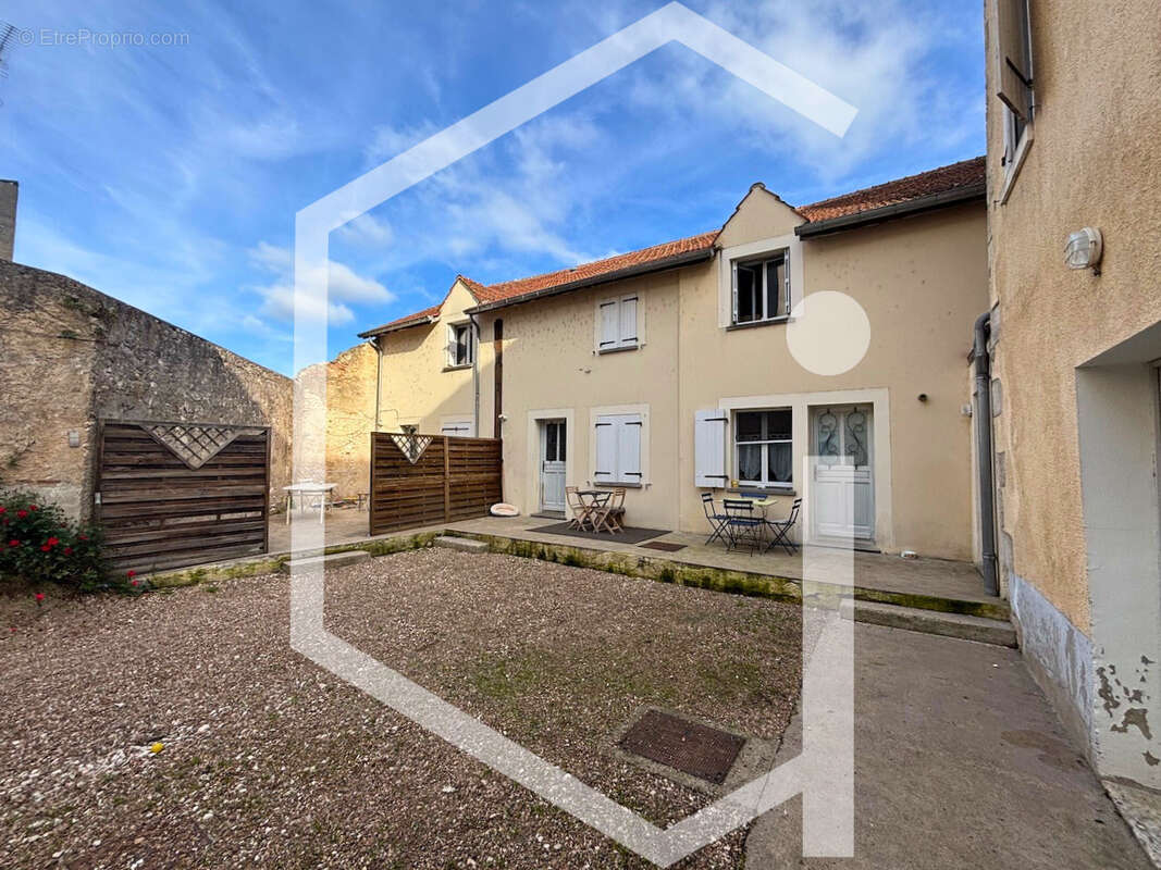 Appartement à CHATILLON-SUR-LOIRE