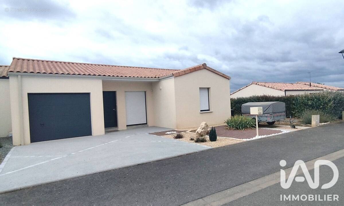 Photo 1 - Maison à ANTIGNY