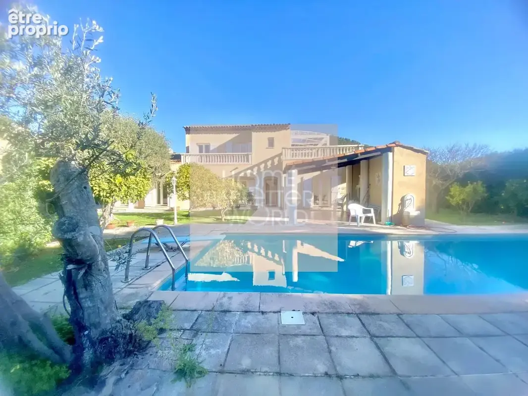 Lumière, espace et douceur de vivre au Castellet ! - photo 2