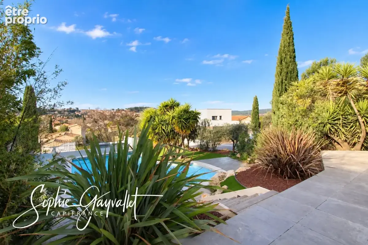 Velaux – villa familiale 168 m² avec vue panoramique, piscine et t2 indépendant - photo 18