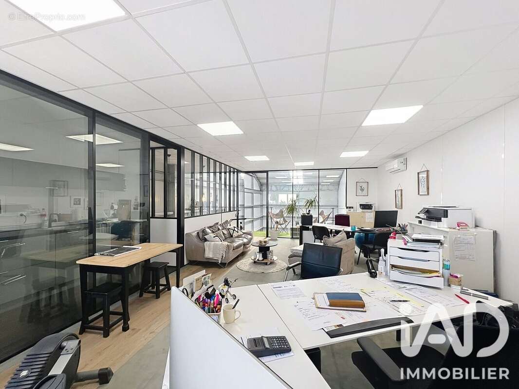Commerce 192 m² à Brie-Comte-Robert  - photo 6