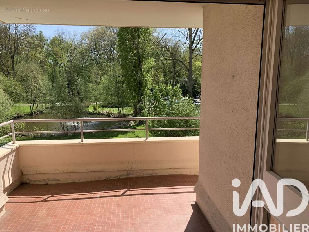 Photo 2 - Appartement à SAINT-REMY-LES-CHEVREUSE