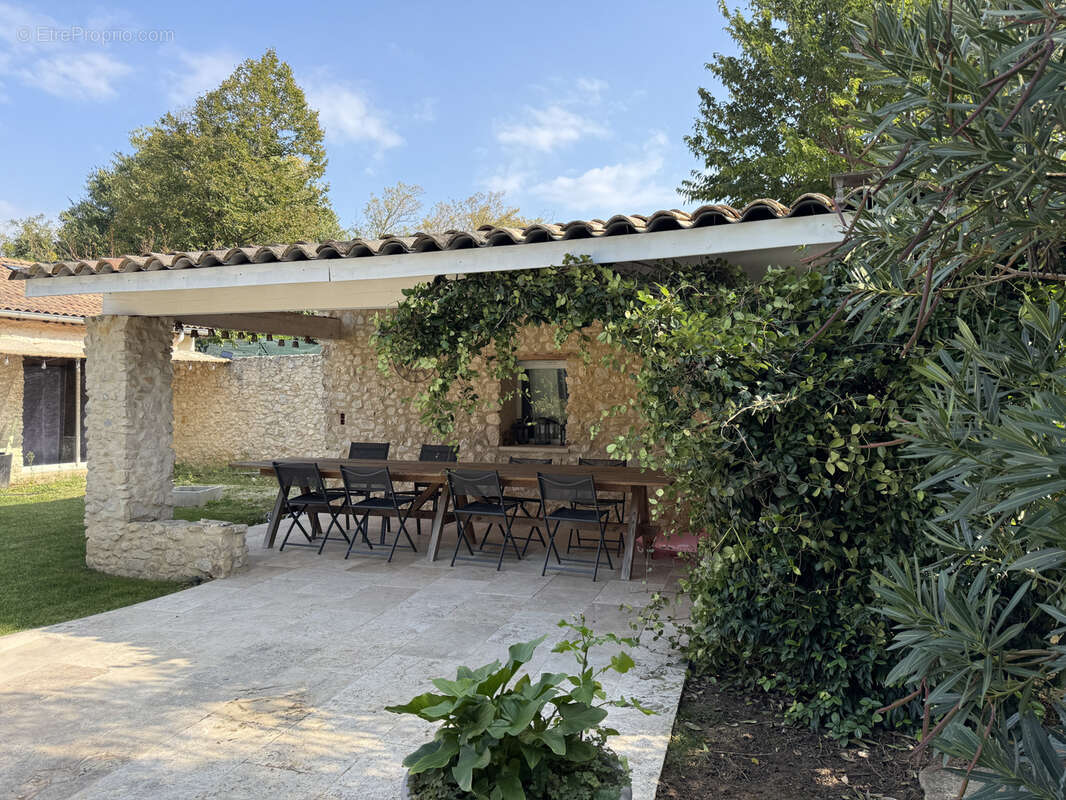 Maison à CHATEAUNEUF-DU-RHONE