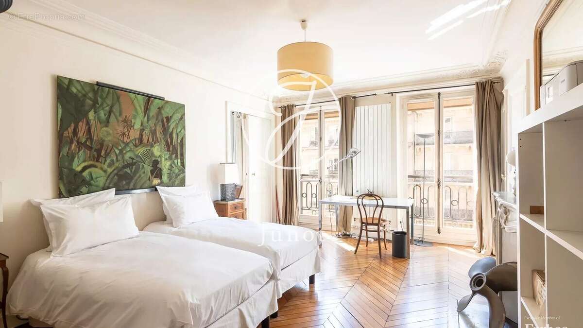 Appartement à PARIS-4E