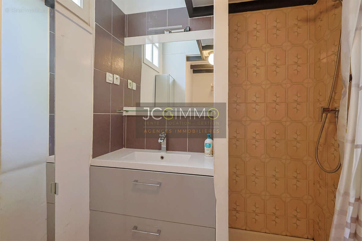 Appartement à HYERES