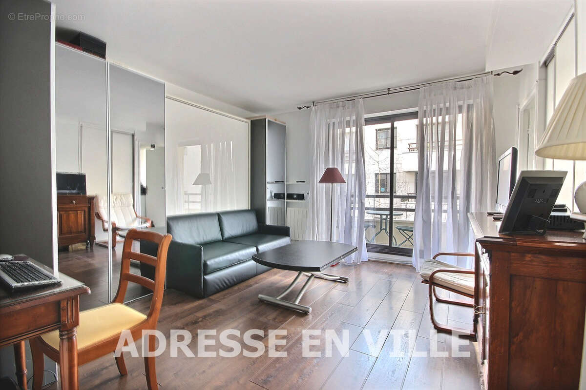 Appartement à LEVALLOIS-PERRET