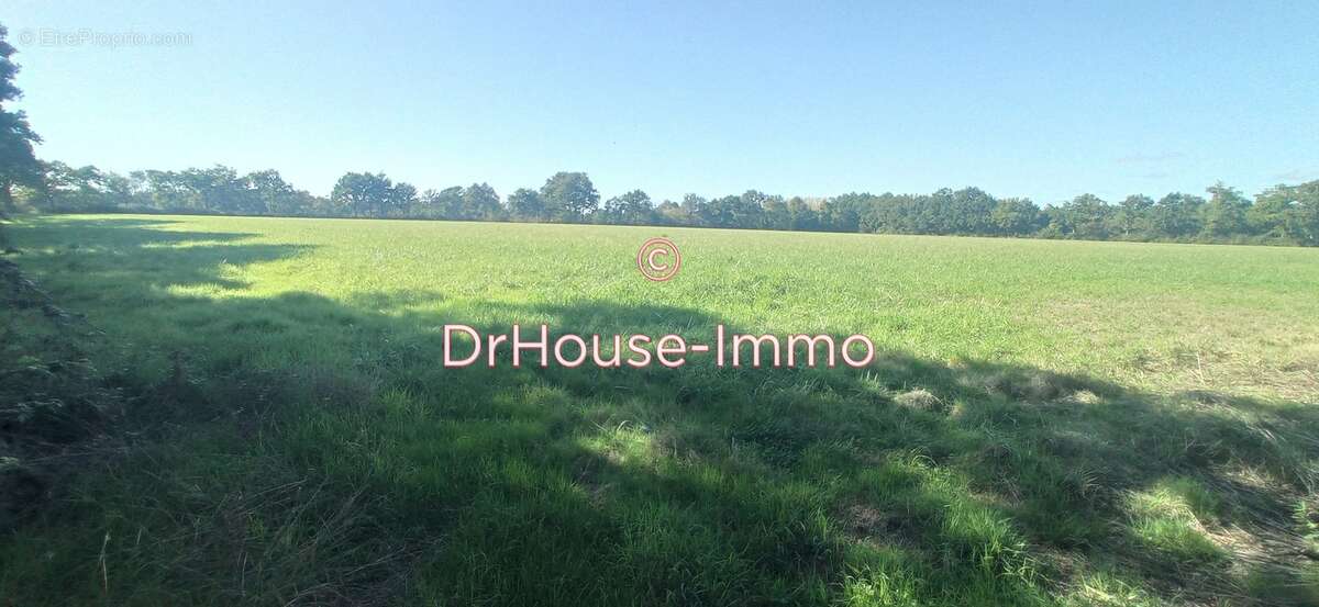 Maison à COMMEQUIERS