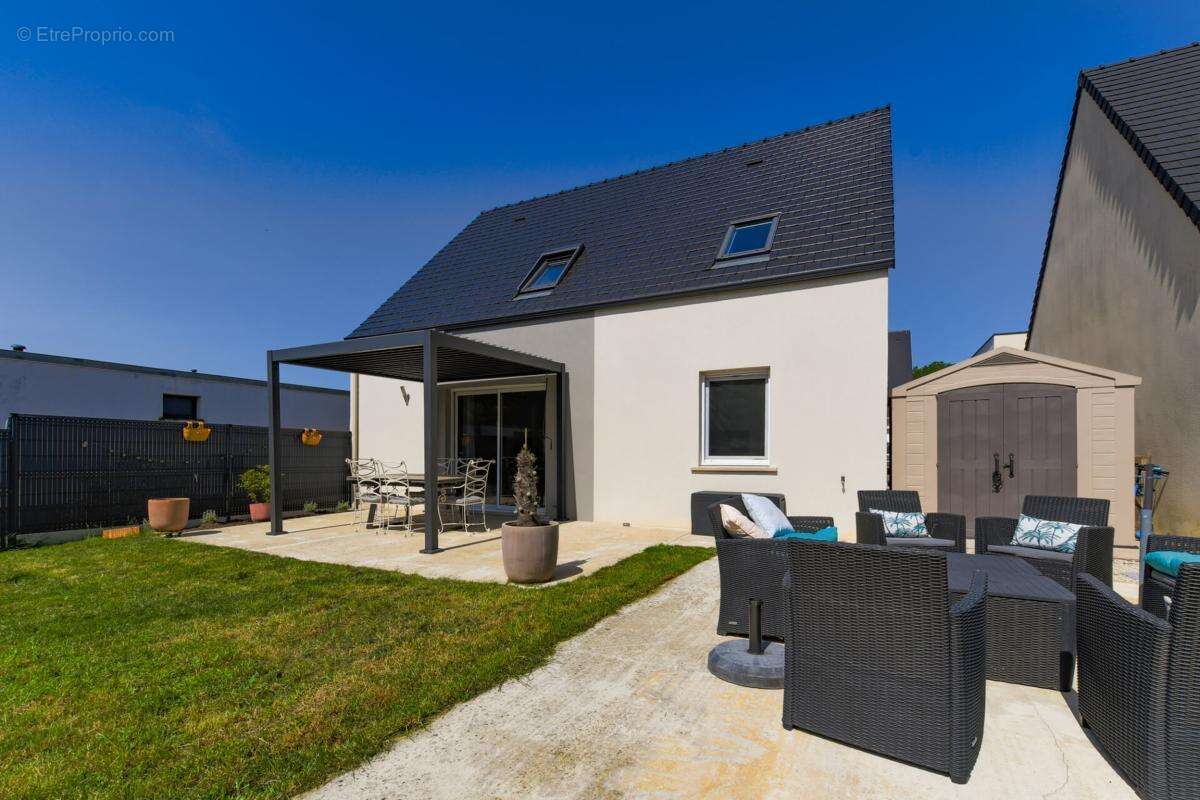 Maison à SARGE-LES-LE-MANS