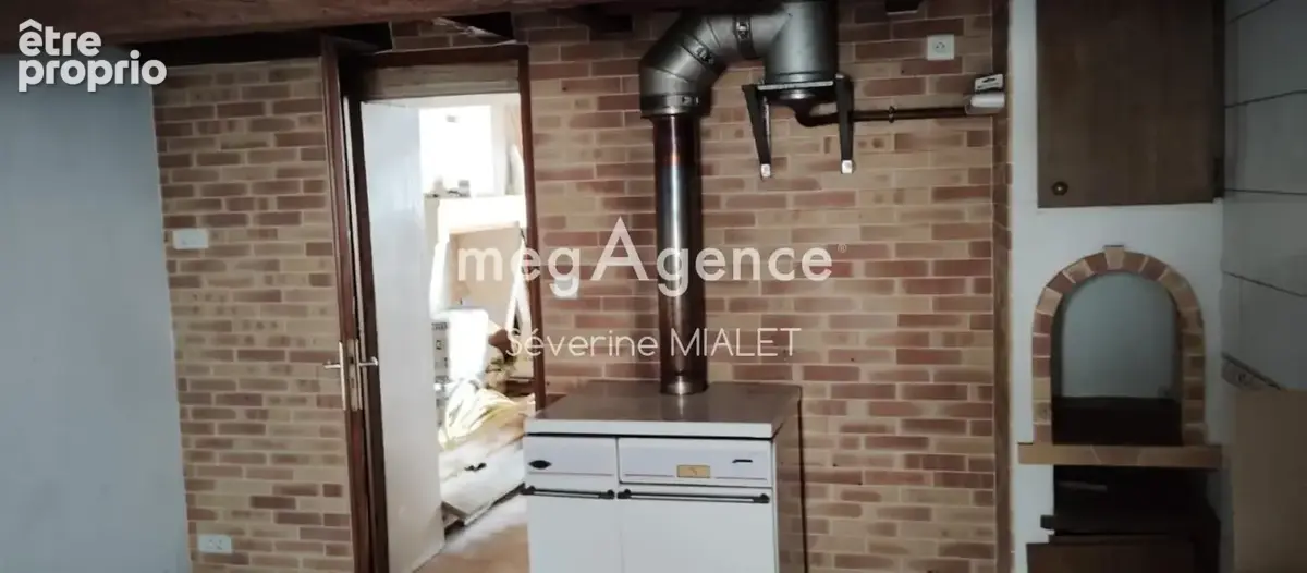 A vendre maison à rénover  Centre Châteaubernard - photo 2