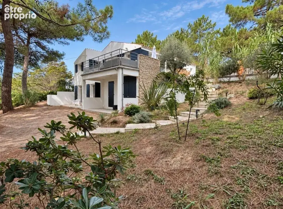 Photo Maison à Saint-Georges-D'oleron au prix de 936 000€