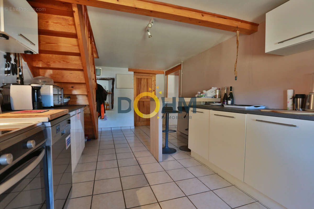 Maison à FRUGIERES-LE-PIN