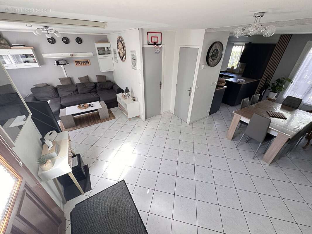 Maison à NANTEUIL-LES-MEAUX