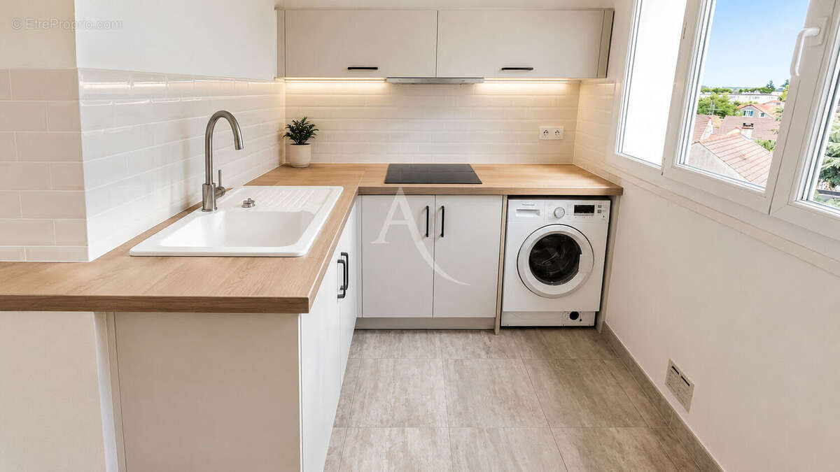 Appartement à SAINT-THIBAULT-DES-VIGNES