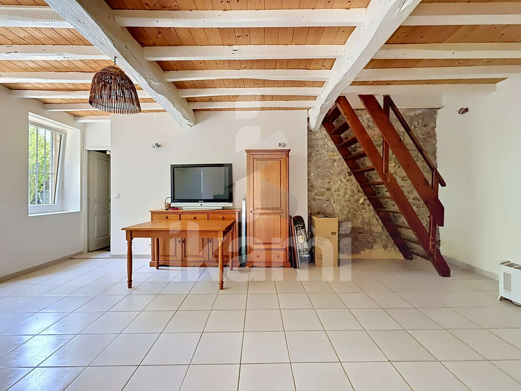 Maison à SAINT-JUST-DE-CLAIX