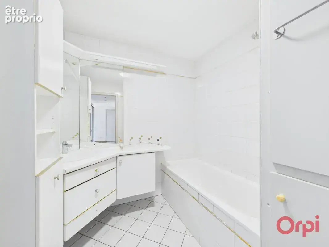 Appartement À Vendre - 94,82 M² avec Balcon , cave & garage en option - photo 4