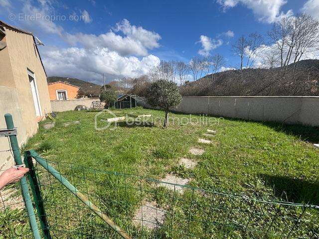 Maison à MONTAZELS