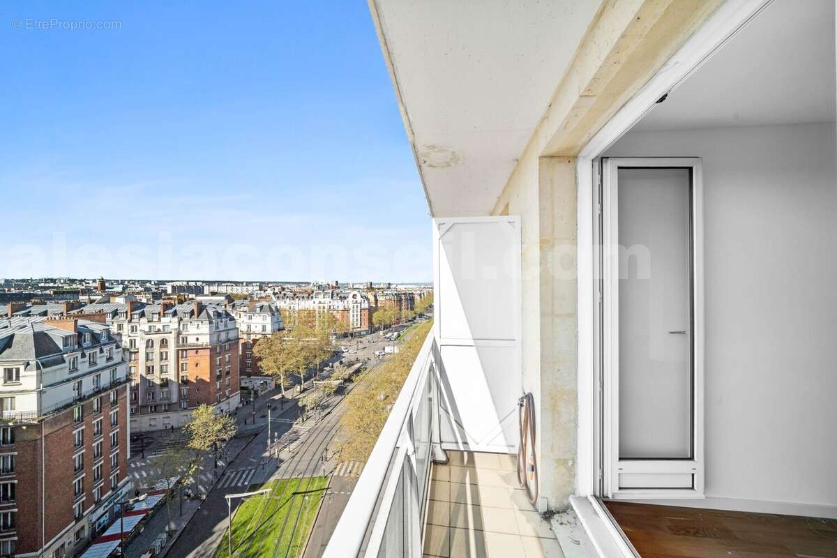 Photo n°12 - Appartement à PARIS-14E