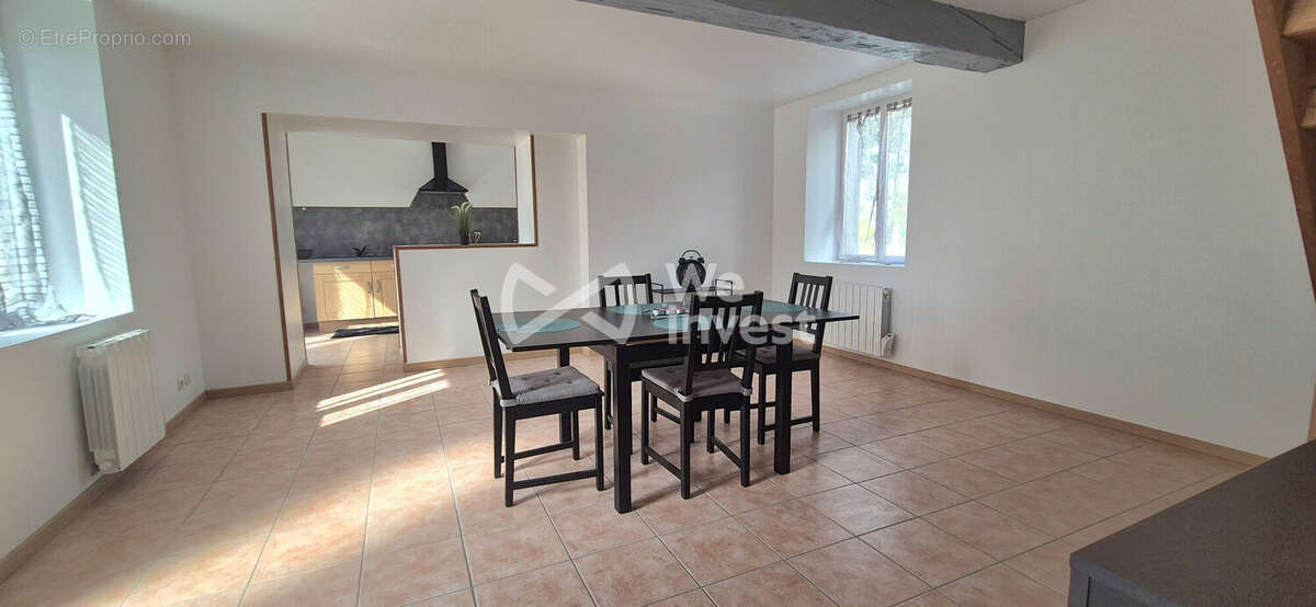 Maison 111 m² à Marigne-Laille  - photo 3