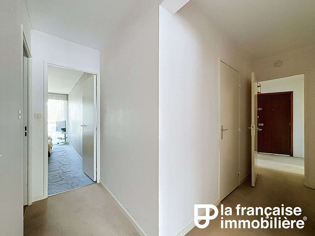 Exclusivité ! Appartement Rennes 5 pièces - 97.58 m² - 3 chambres - Terrasse Sud-Ouest - Cellier - Garage - photo 9