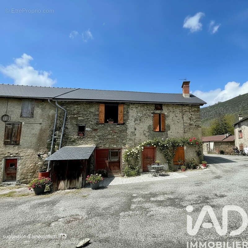 Photo 2 - Maison à SORGEAT