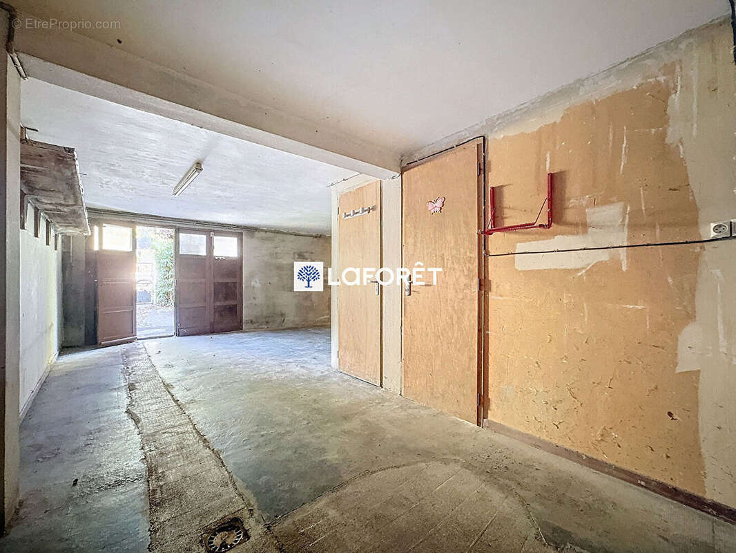 Maison à MUR-DE-BARREZ