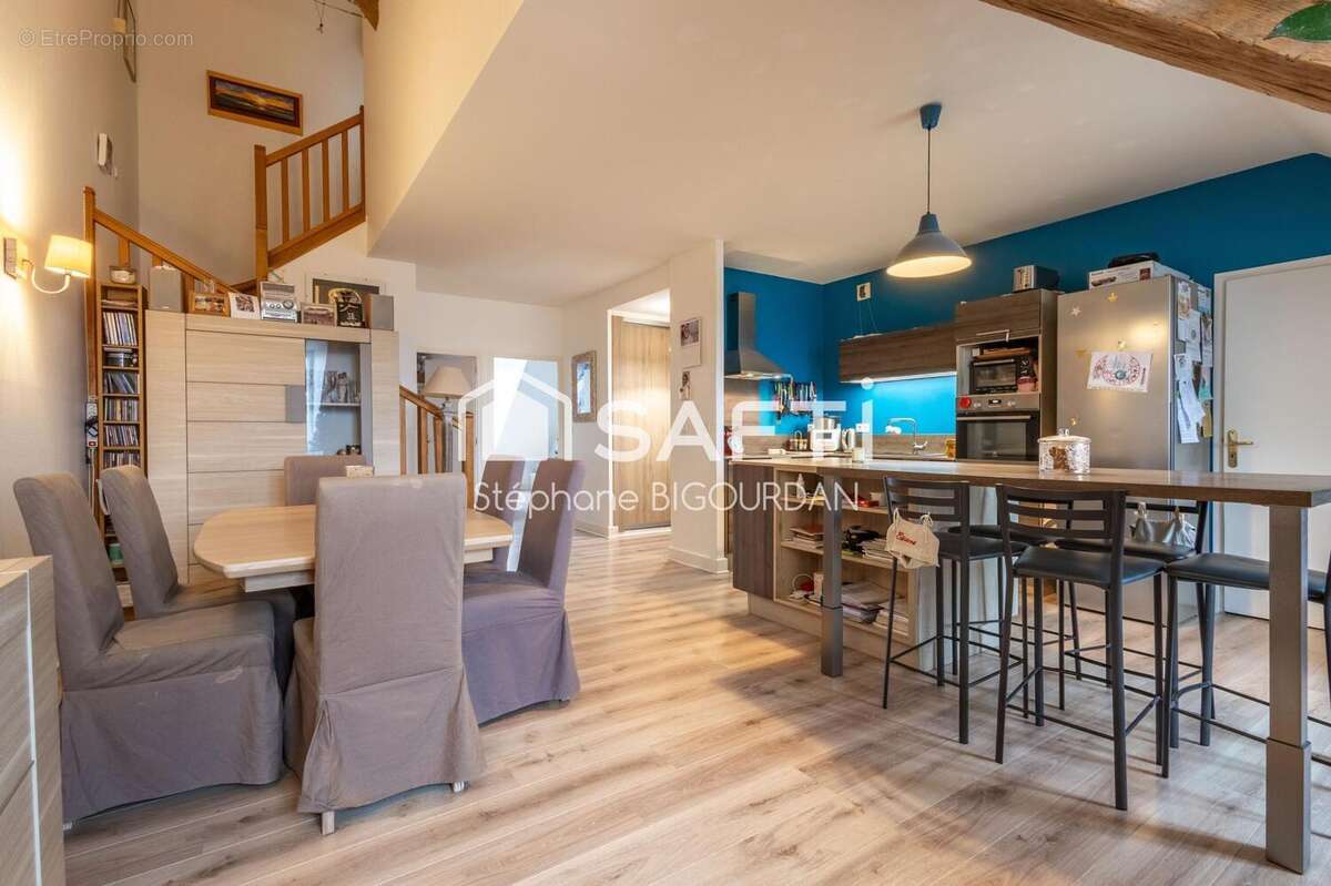 Photo 3 - Appartement à ECOLE-VALENTIN