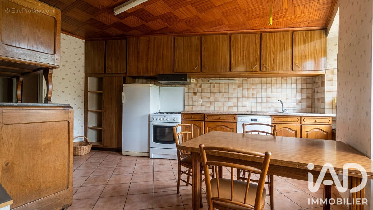 Maison 170 m² à Murat-Sur-Vebre  - photo 5