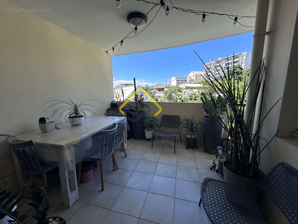 Appartement à SAINT-DENIS