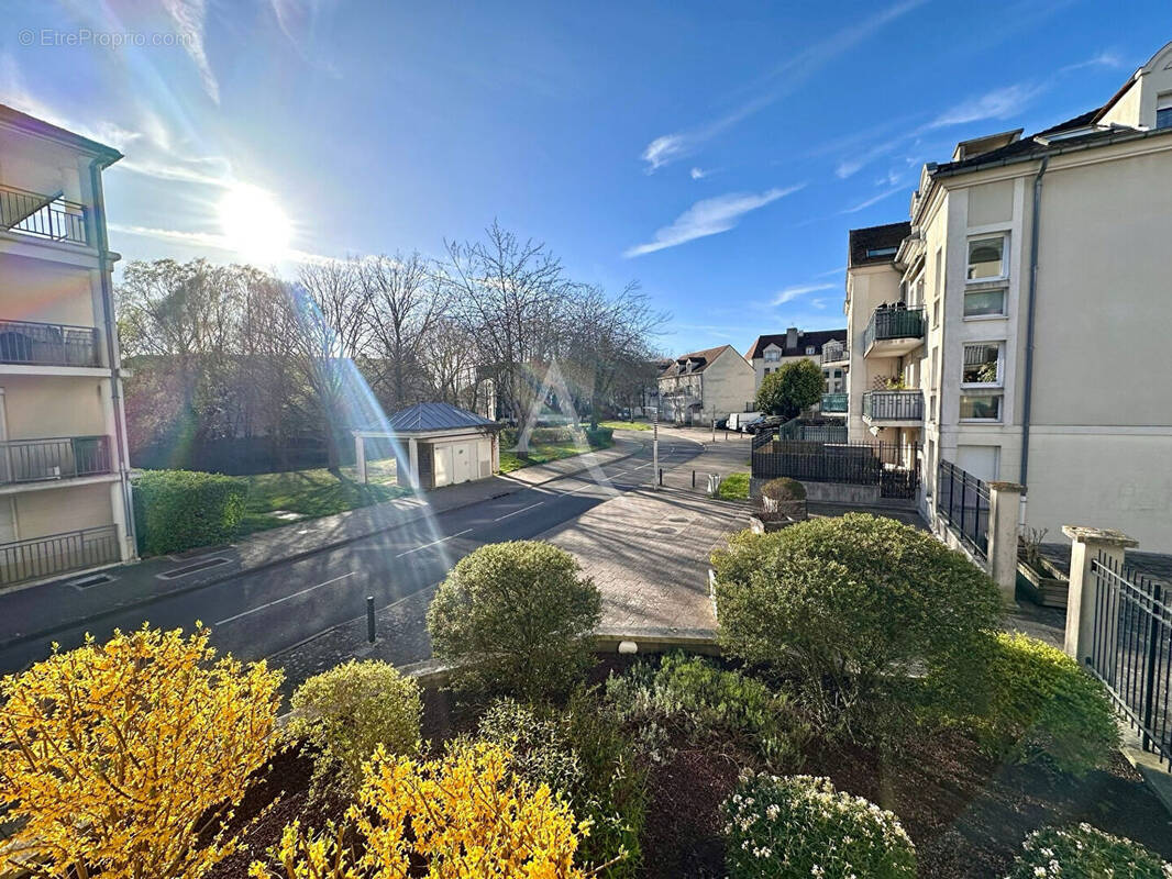 Appartement à BUSSY-SAINT-GEORGES