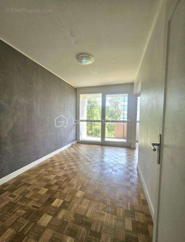 Appartement à LES MUREAUX