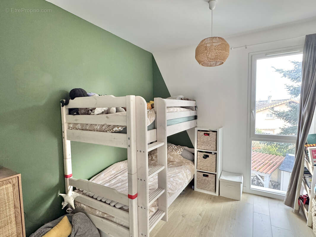 Appartement à CRAPONNE
