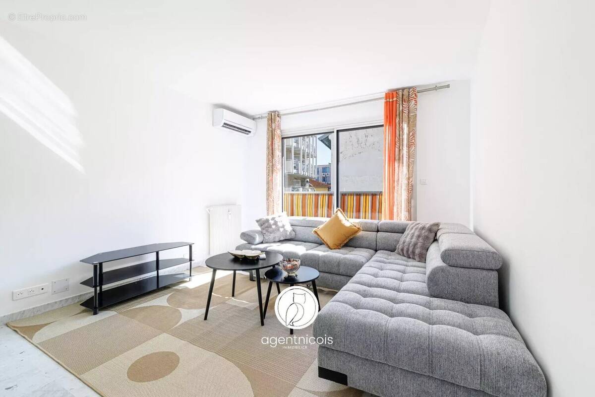 Nice // fleurs - rue de france : 3 pieces / rénové / balcon / traversant - photo 2