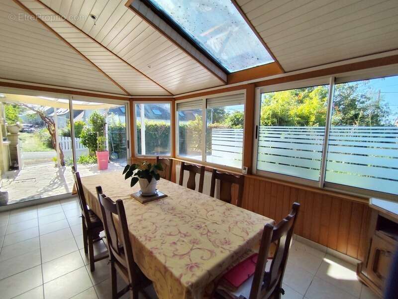 Maison à SAINT-VINCENT-SUR-OUST