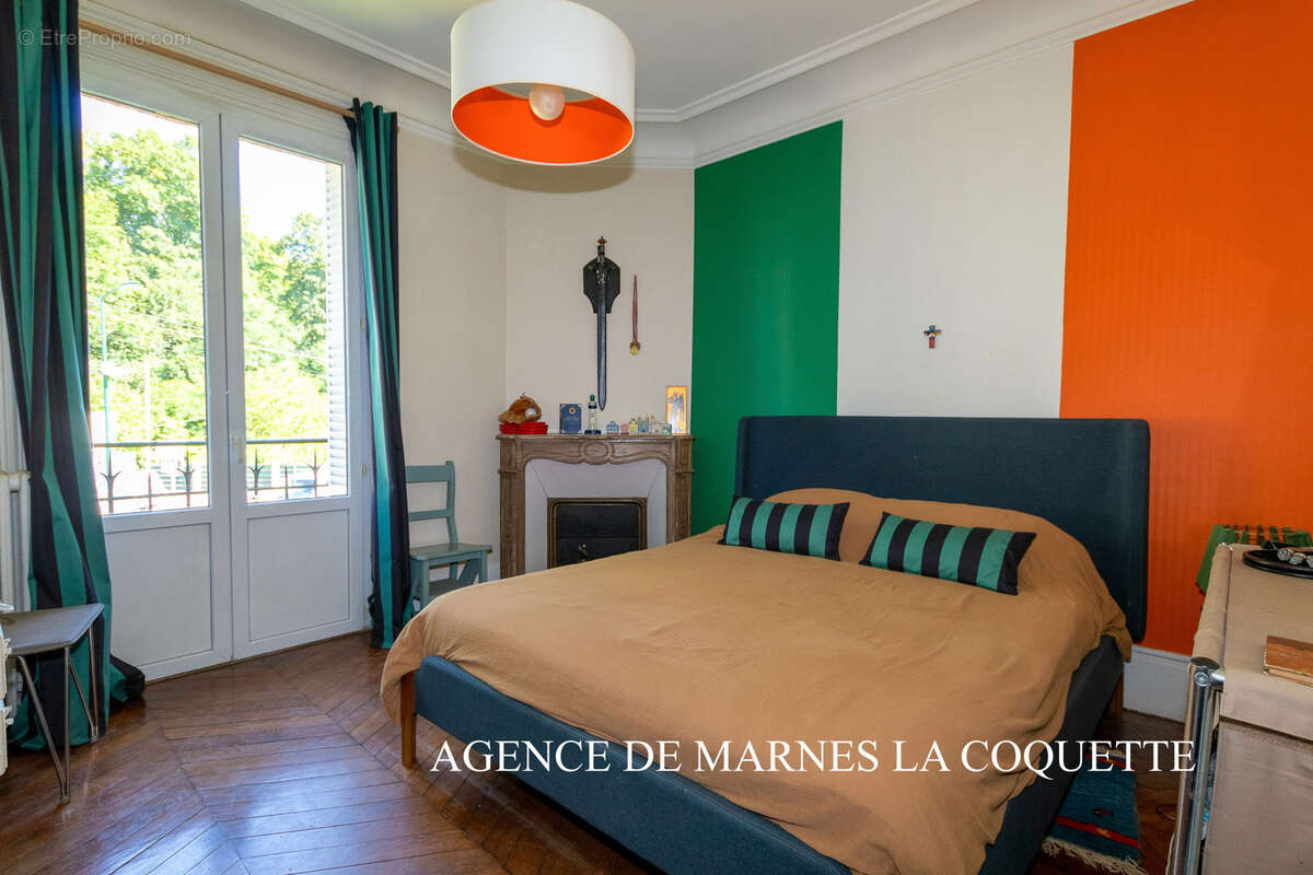Maison à VILLE-D'AVRAY