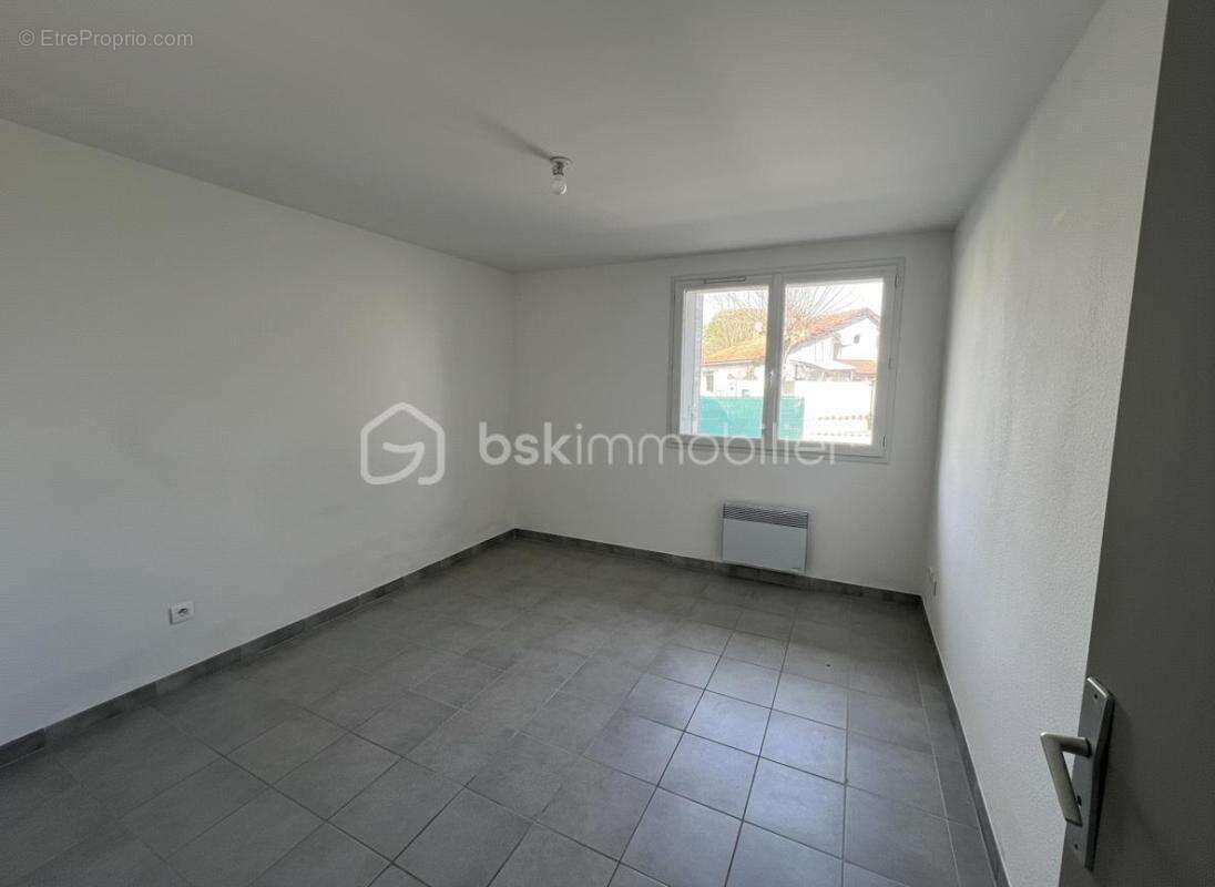 Maison à RIBAUTE-LES-TAVERNES