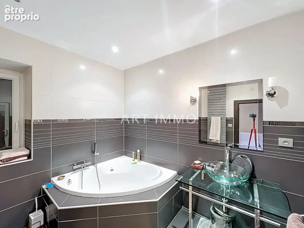 Maison de village 6 chambres et piscine - photo 12