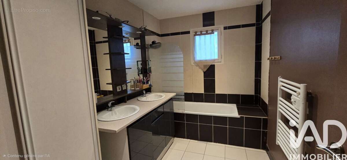 Photo 8 - Maison à LE FRESNE-SUR-LOIRE