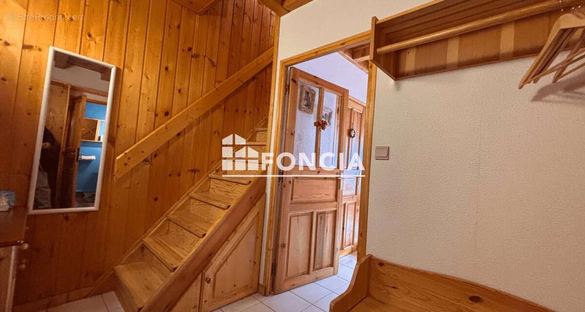 Appartement à LA SALLE-LES-ALPES