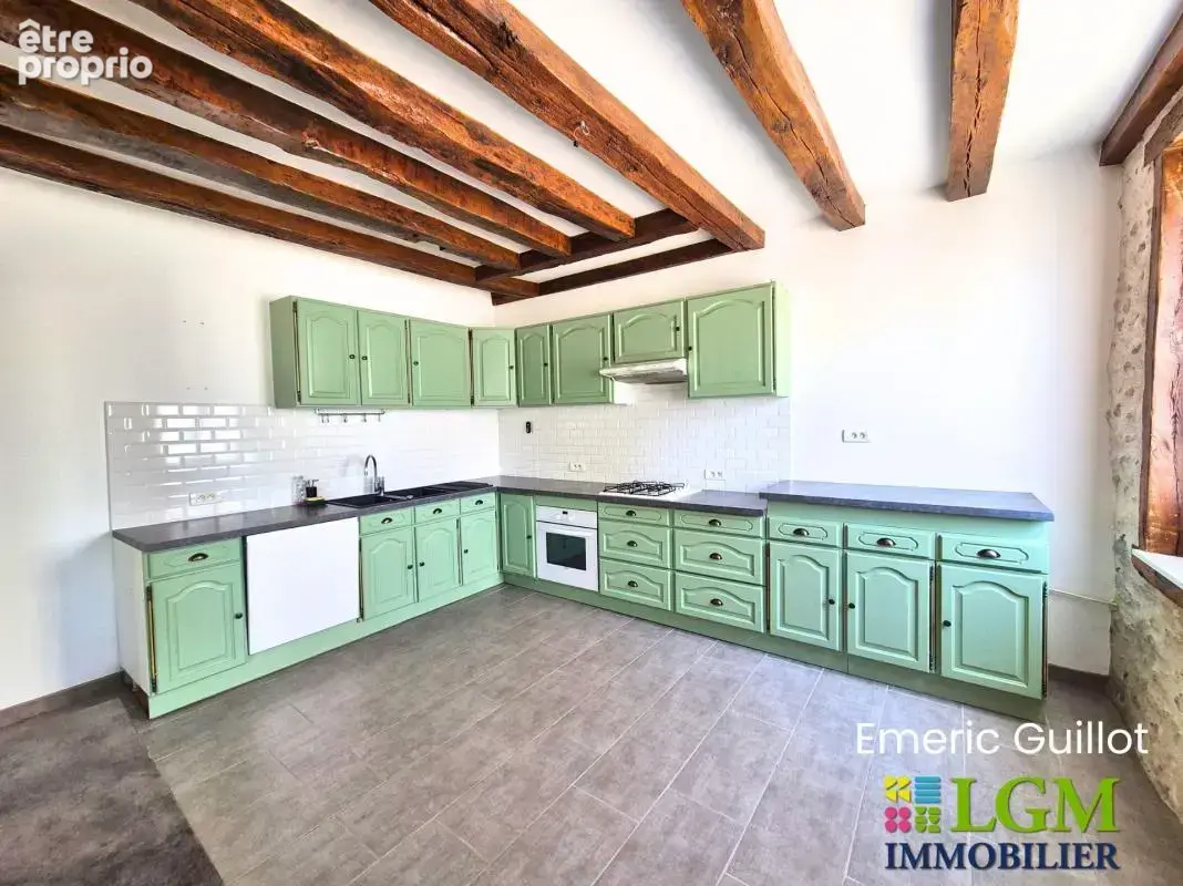  À VENDRE – Maison de bourg entièrement rénovée de 110 m² - 3 Chambres - Bureau - Terrasse - Atelier - appentis - Cave - Chambon - photo 7