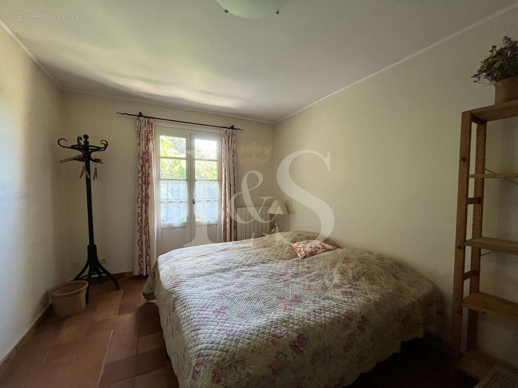 Maison à VAISON-LA-ROMAINE