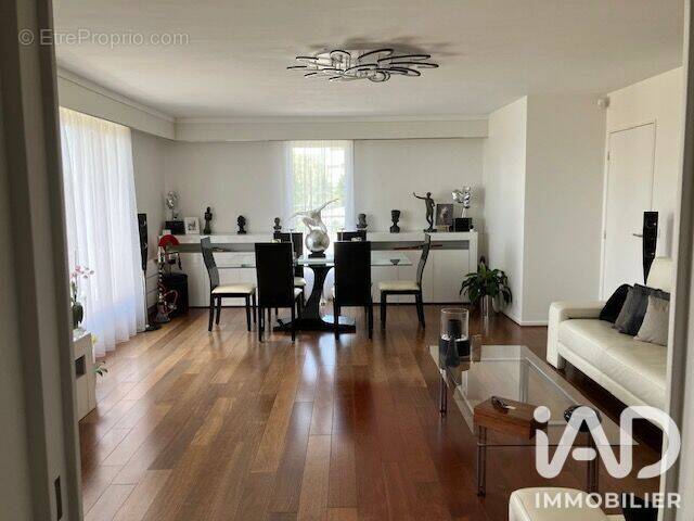 Appartement 4 pièces 88 m² · à Nanterre · 88 m² · 580 000 €